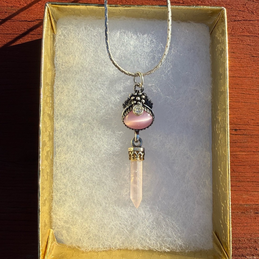 Elegant Pink Pendant Necklace